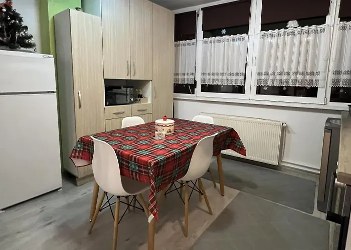 Ana Lux Брашов